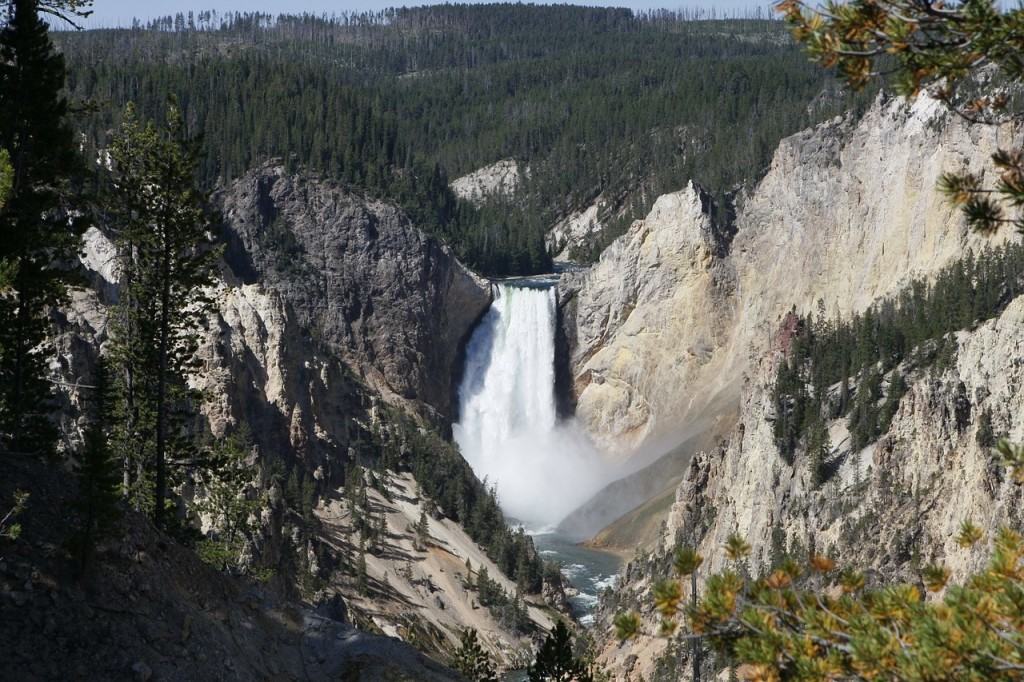 lower-falls-yellowstone